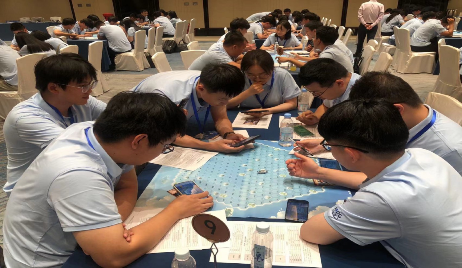 Players make decisions on their phones
